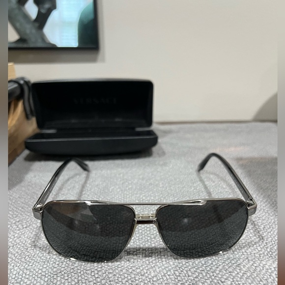 Versace Metallic Silver Sunglasses - Picture 4 of 6
